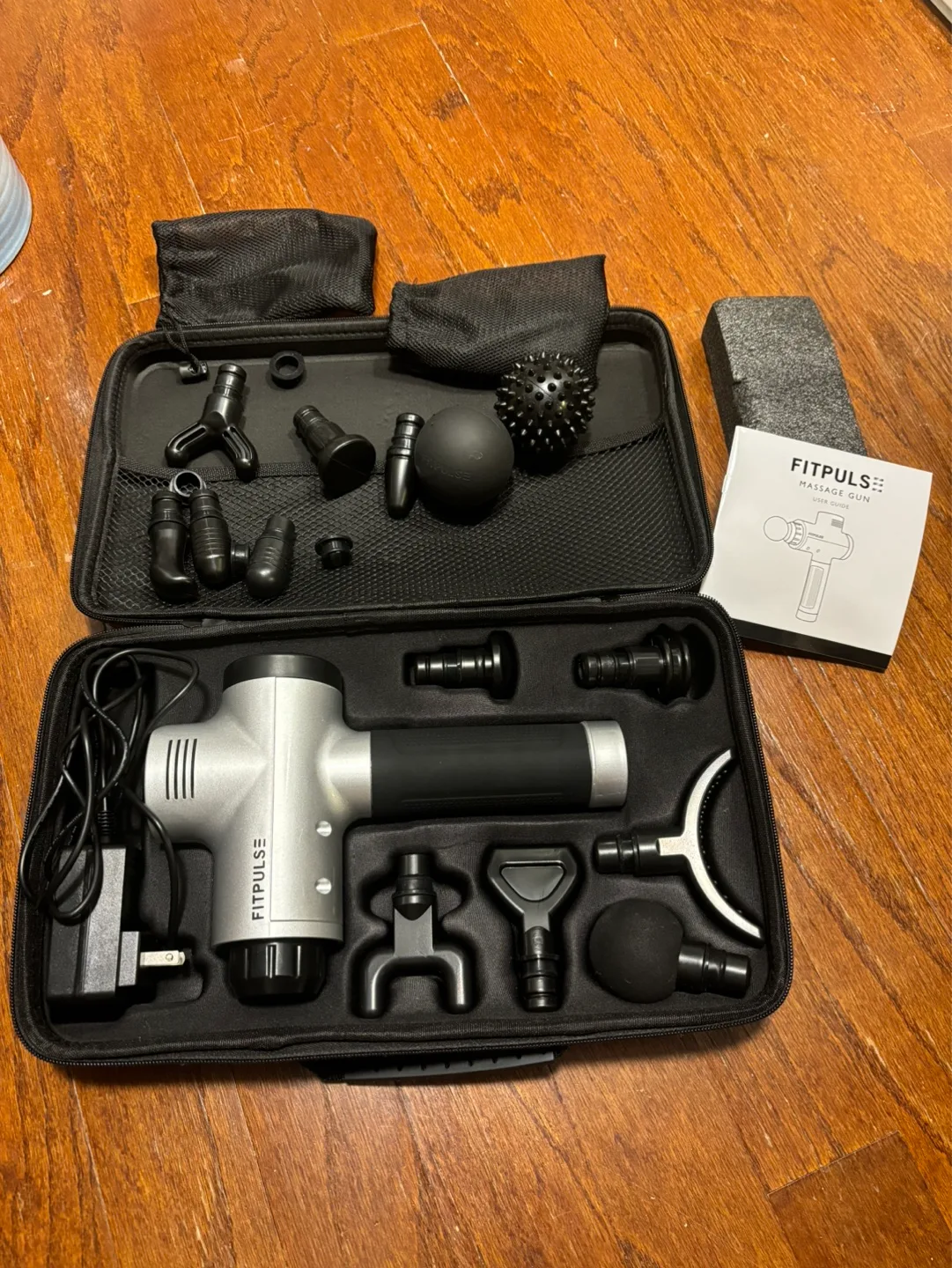 FITPULSE Massage Gun with Attachments image indicator(3)