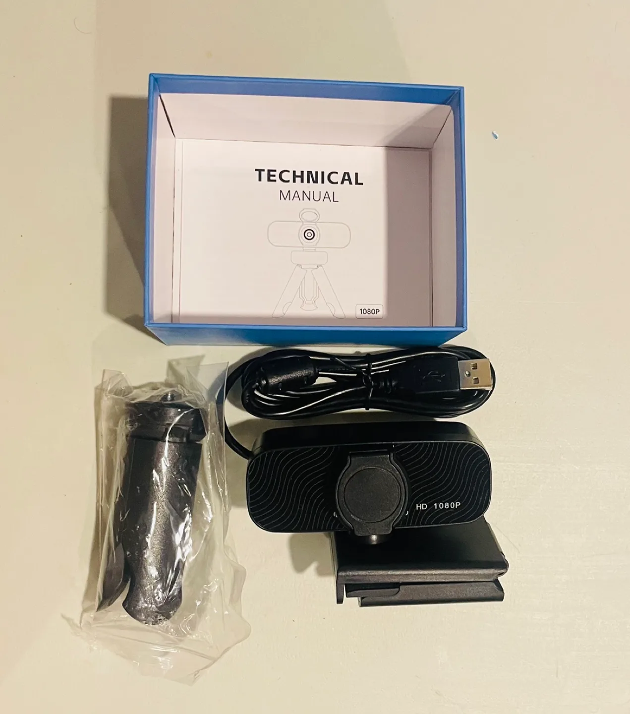 AutoFocus HD 1080P Webcam with Tripod image indicator(2)