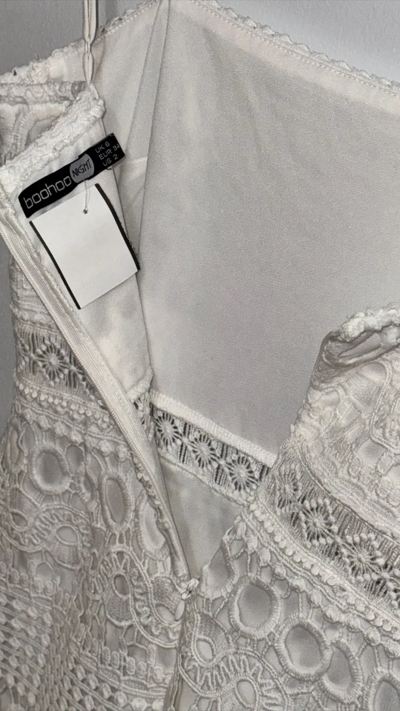 White Crochet Mini Dress Size 2 image indicator(2)