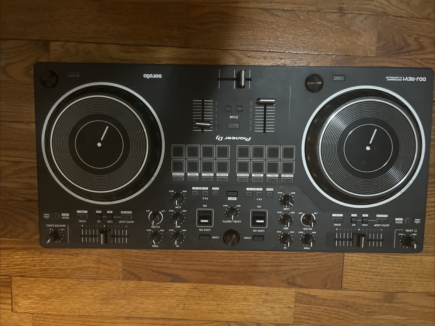 Pioneer DDJ-REV1 DJ Controller with Serato DJ Software