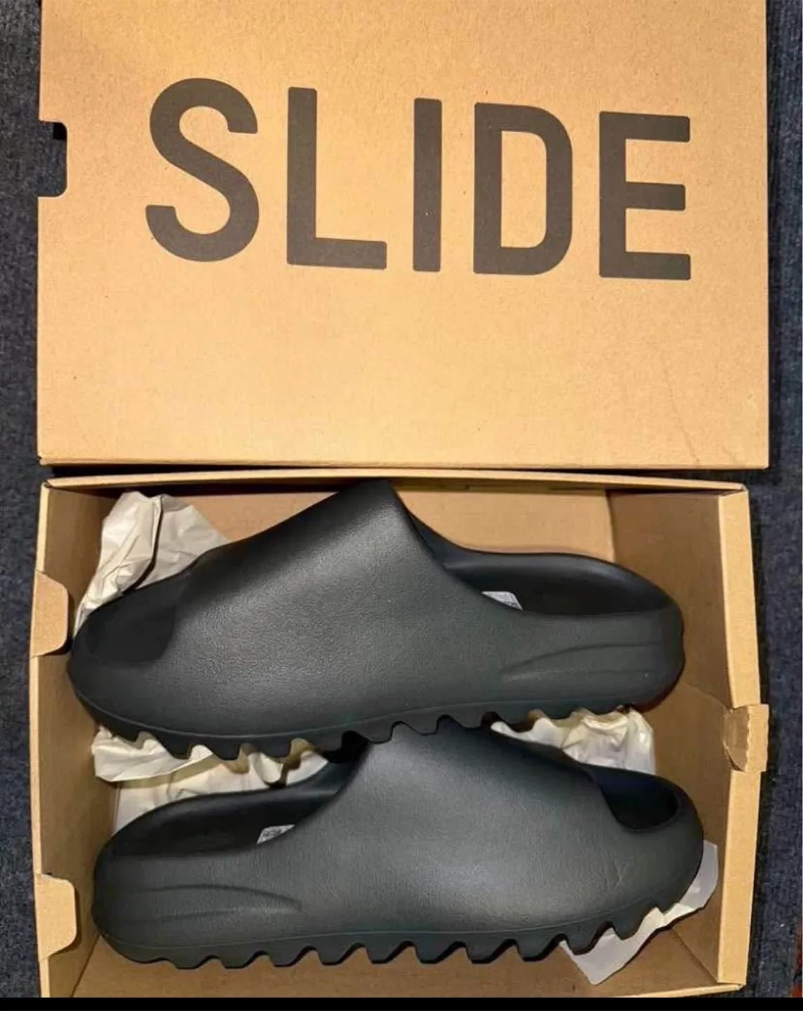 Yeezy Slides thumbnail