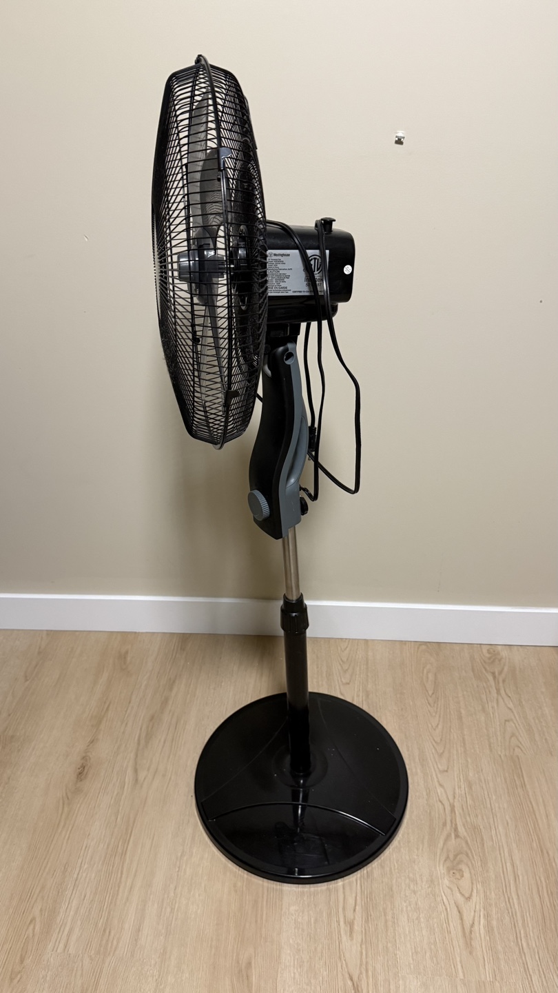 Westinghouse Oscillating Stand Fan - photo 2