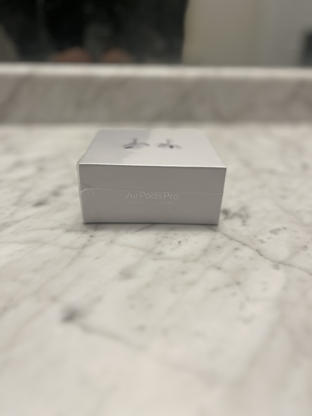 New AirPods Pro with MagSafe Charging Case - photo 3