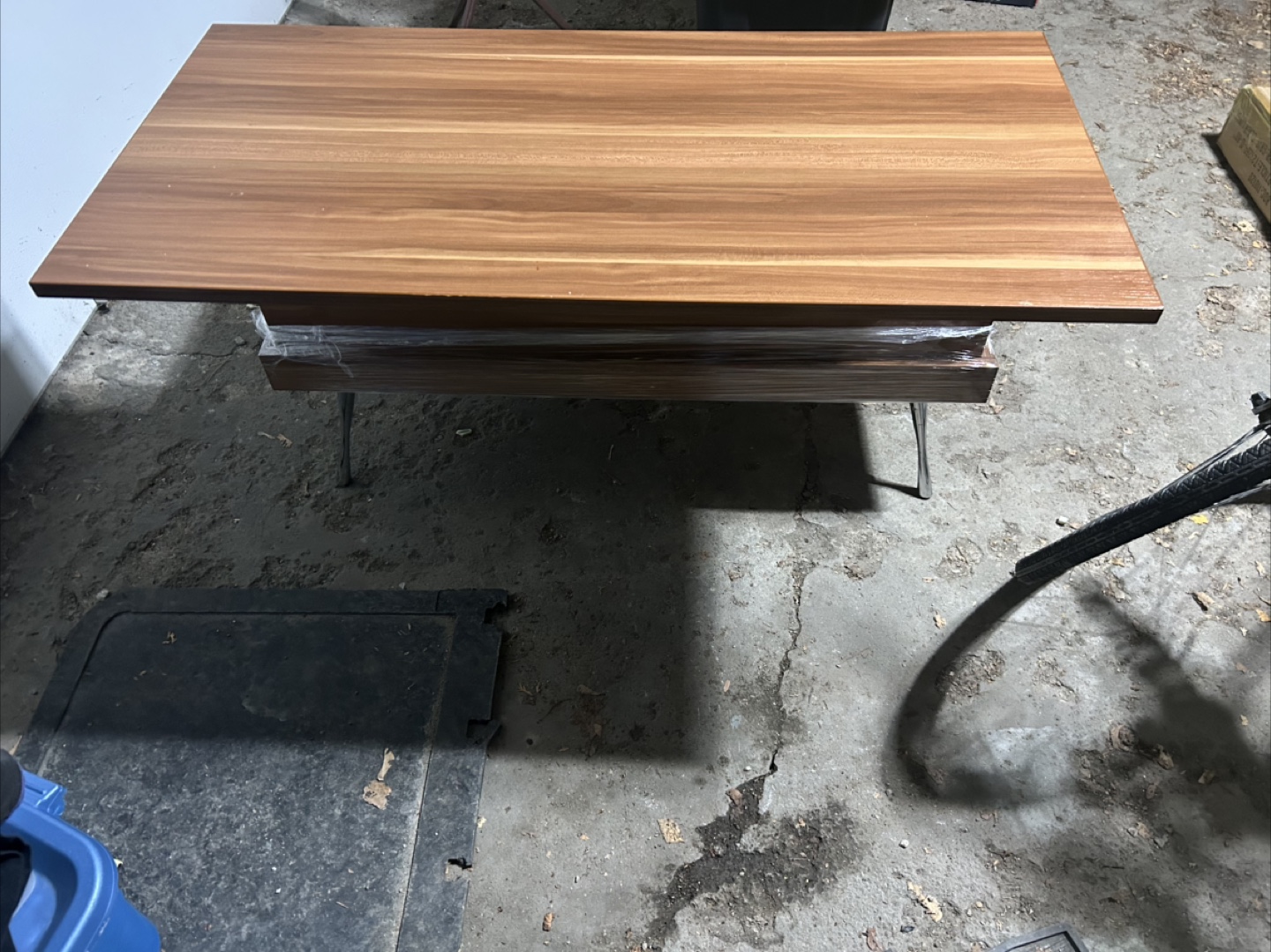 Lift-Top Coffee Table with Storage