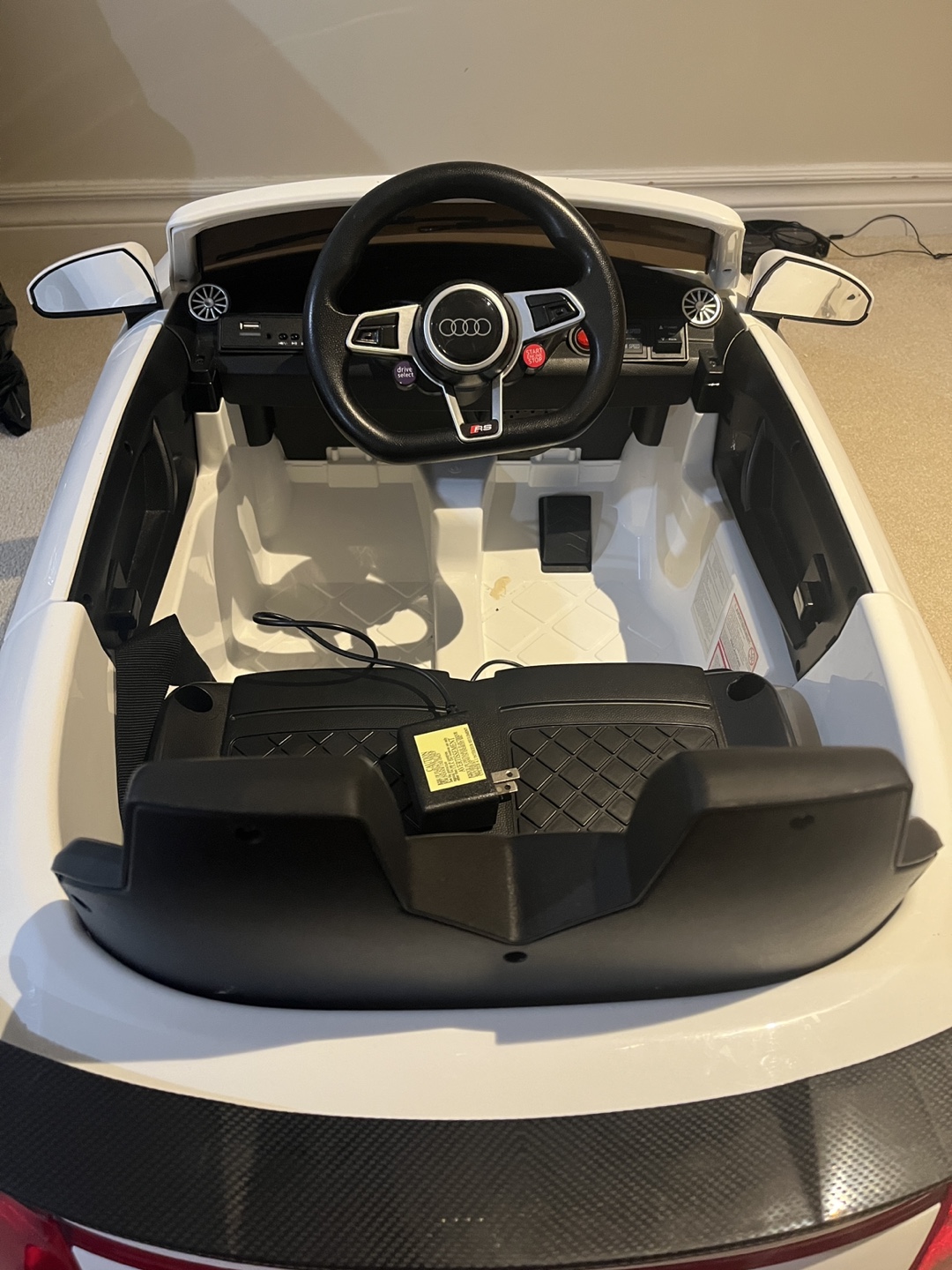 Audi TT RS Roadster Ride-On Toy Car - photo 2