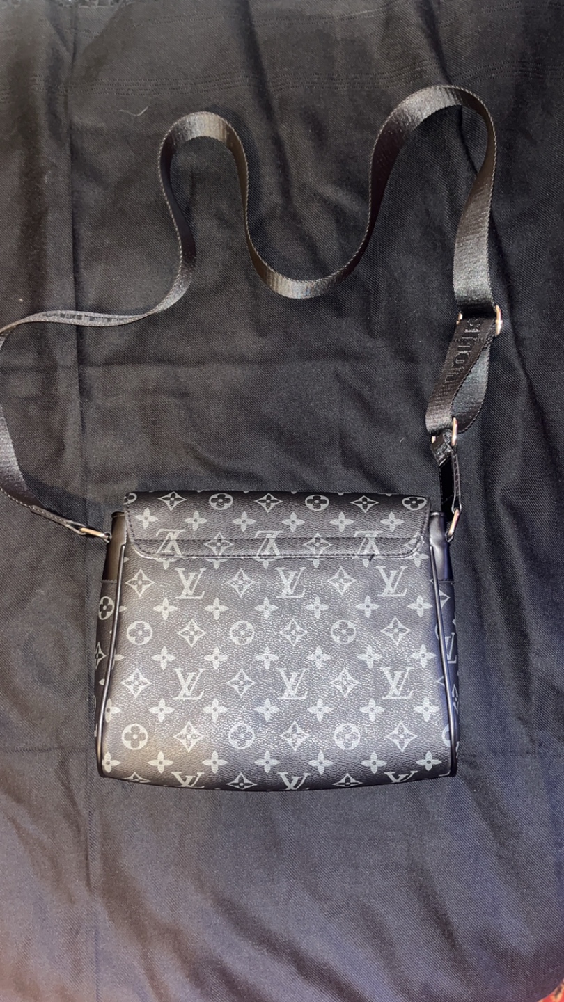 Louis Vuitton Monogram Eclipse Messenger Bag - photo 2