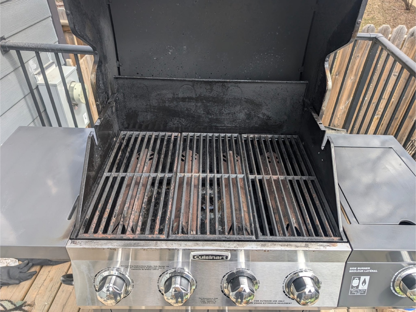 Cuisinart 4-Burner Propane BBQ Grill - photo 4