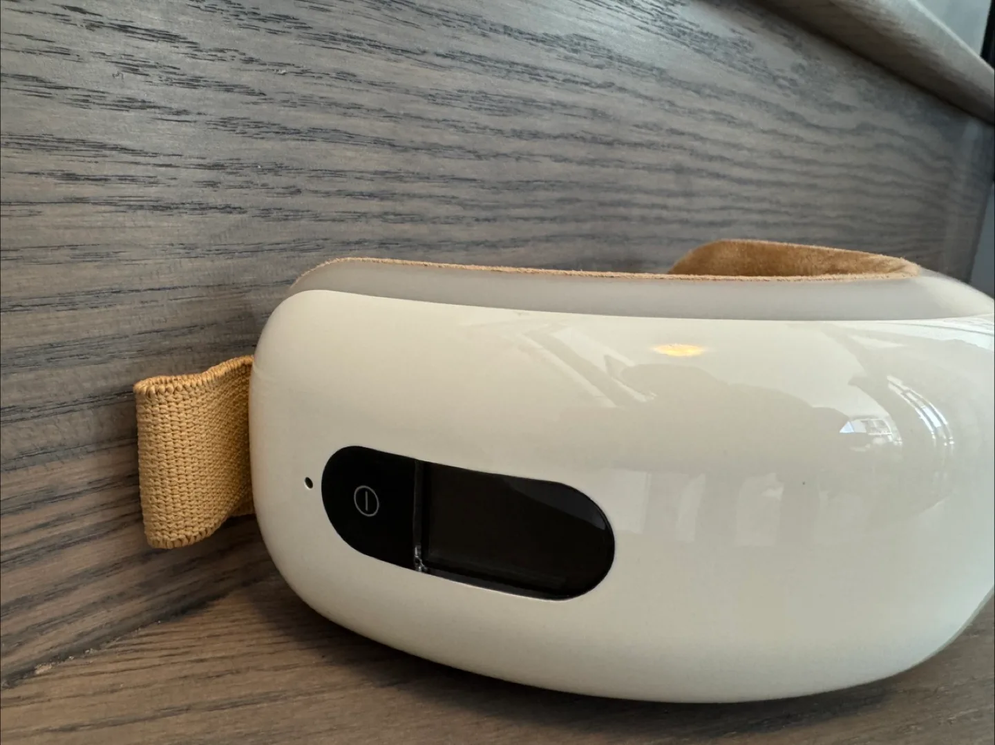 Breo iSee4 Eye Massager thumbnail
