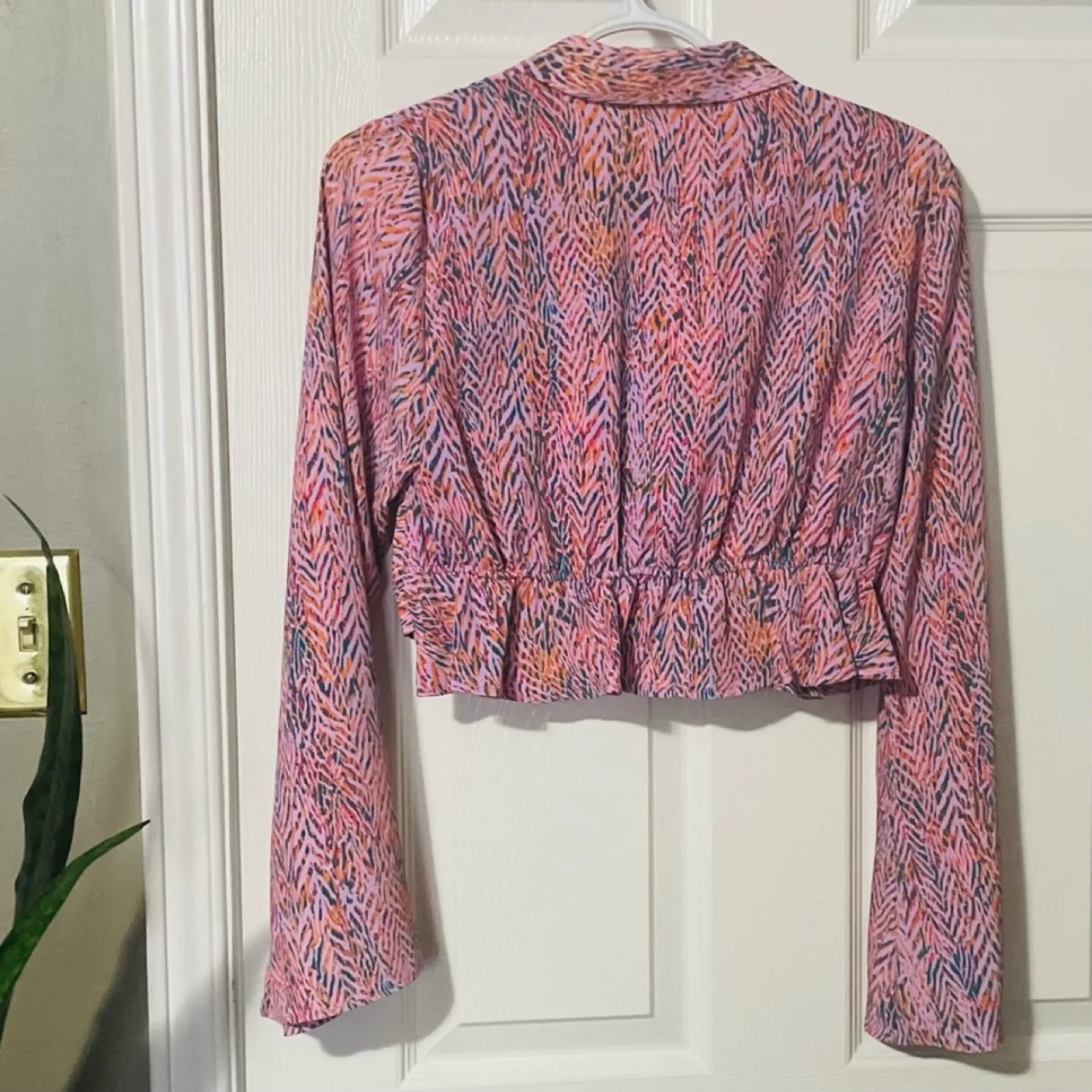 Zara Brand New with Tags Long Sleeve Cropped Top image indicator(8)