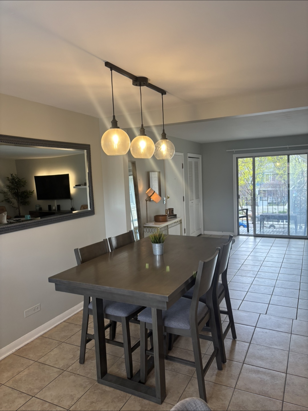 Dining Table Set with 4 Chairs