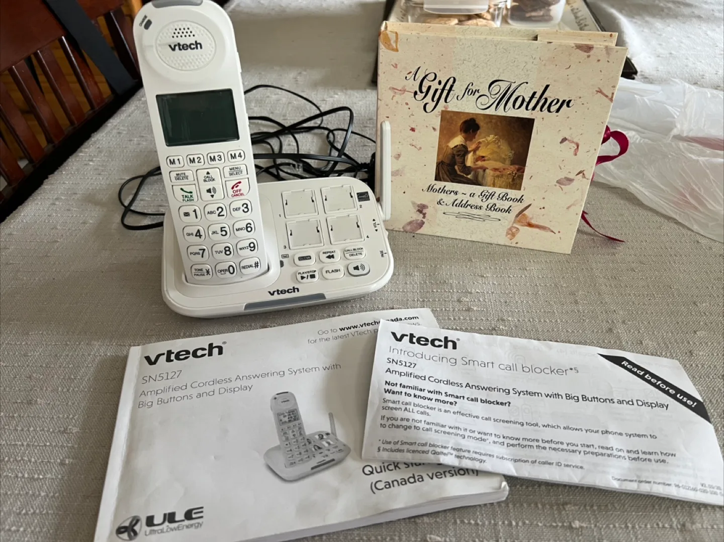 Telephone Answering System with Big Buttons and Display image indicator(2)