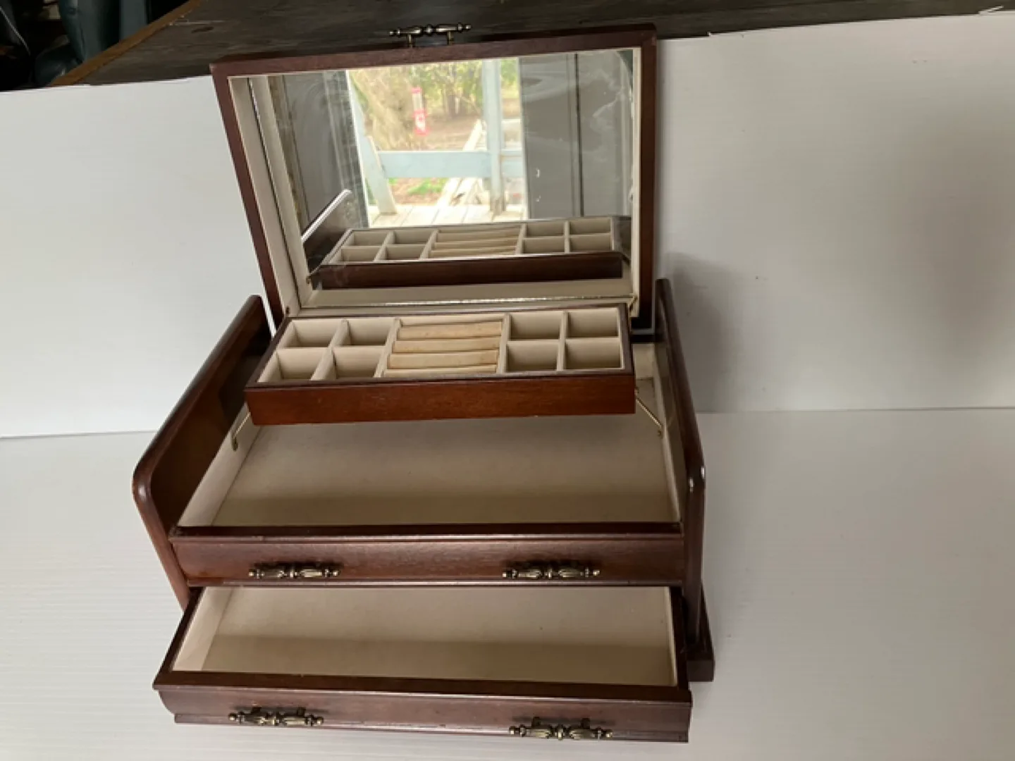 Vintage Wooden Jewellery Box with Mirror image indicator(3)