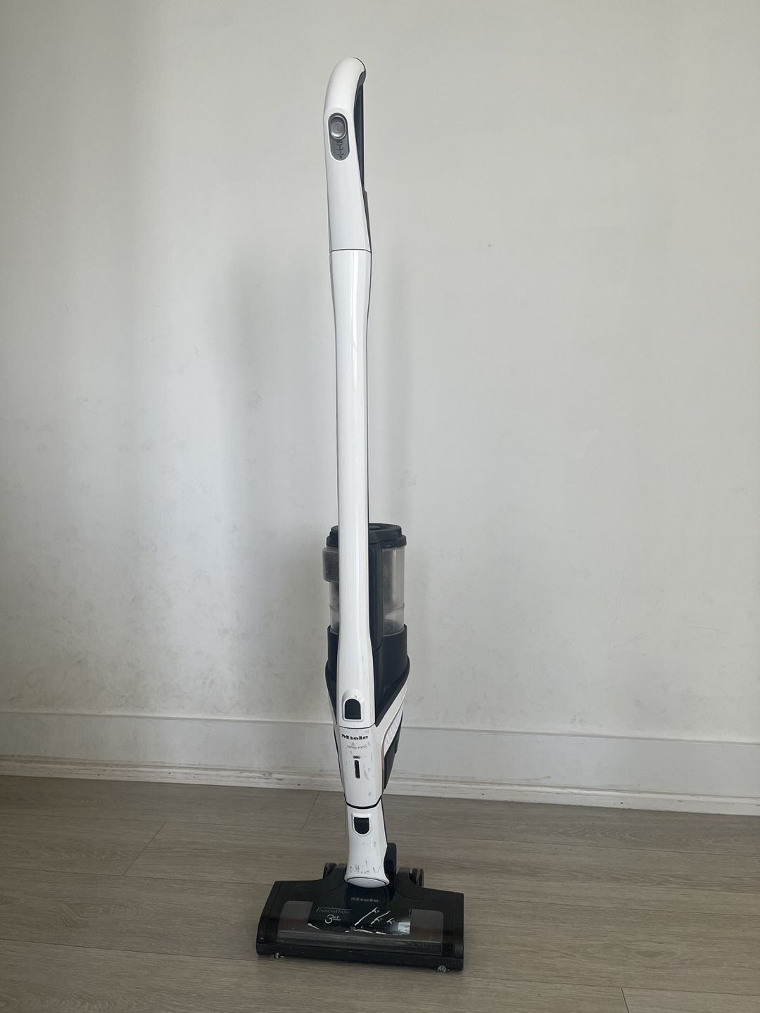 Miele Triflex HX1 Cordless Stick Vacuum Cleaner - photo 2