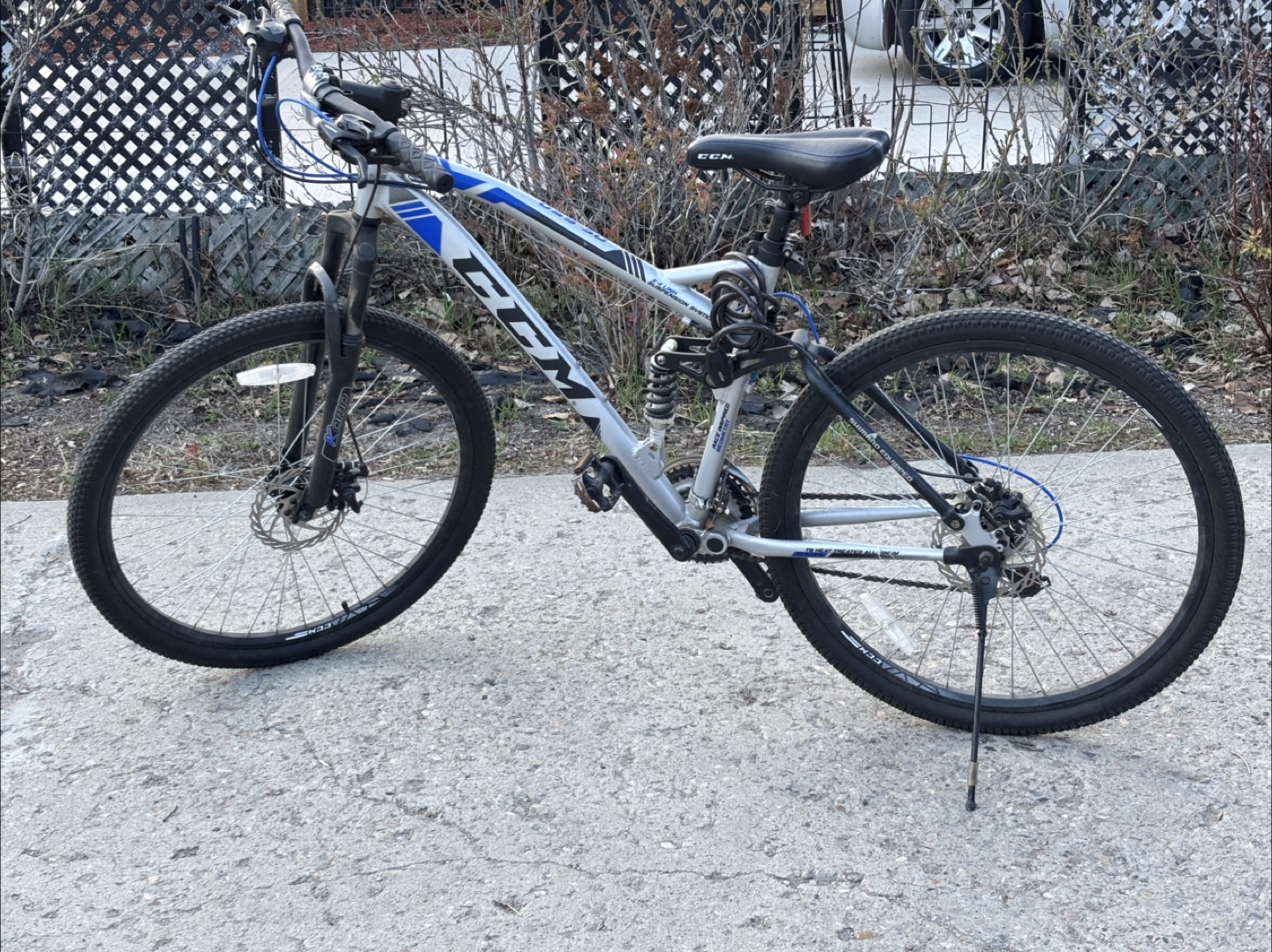 CCM DZ-650 Mountain Bike