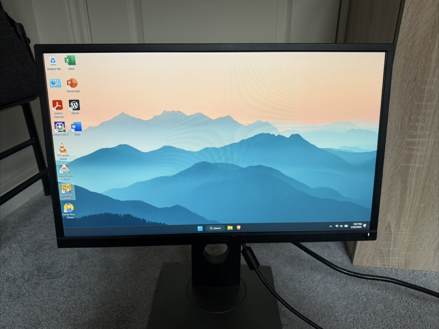 Dell 22” Monitor - photo 2