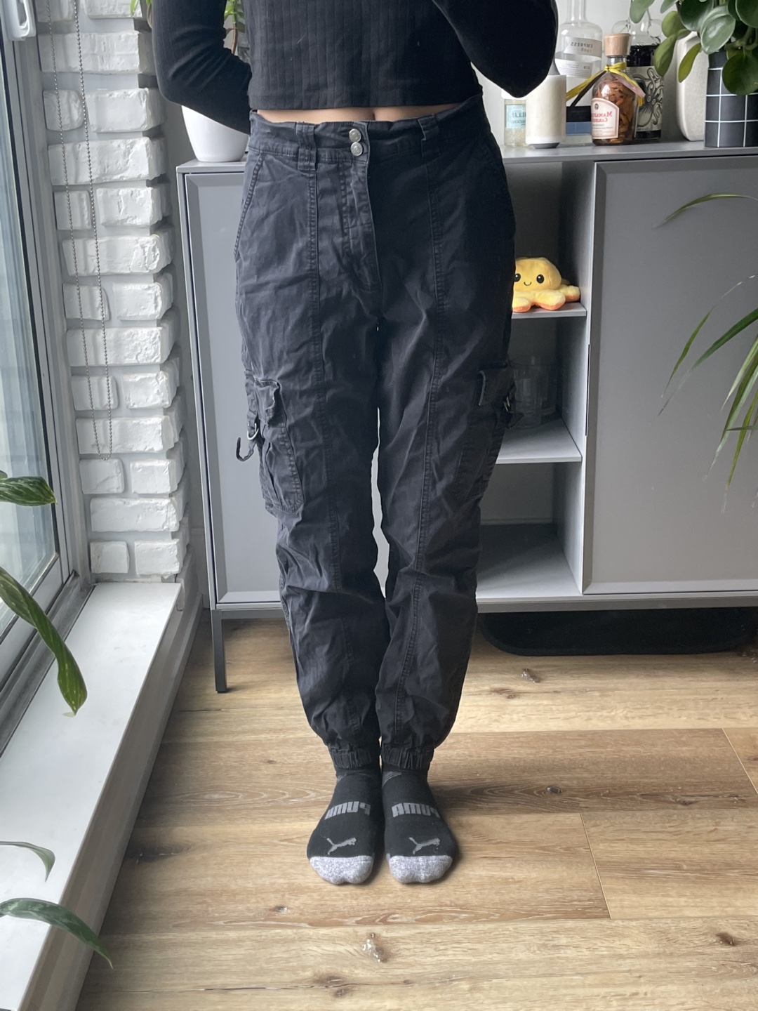 Garage Black Cargo Pants - Size M