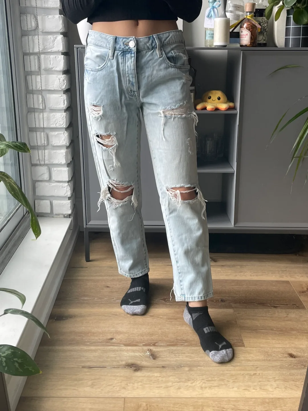 Distressed Boyfriend Jeans 🧡 thumbnail