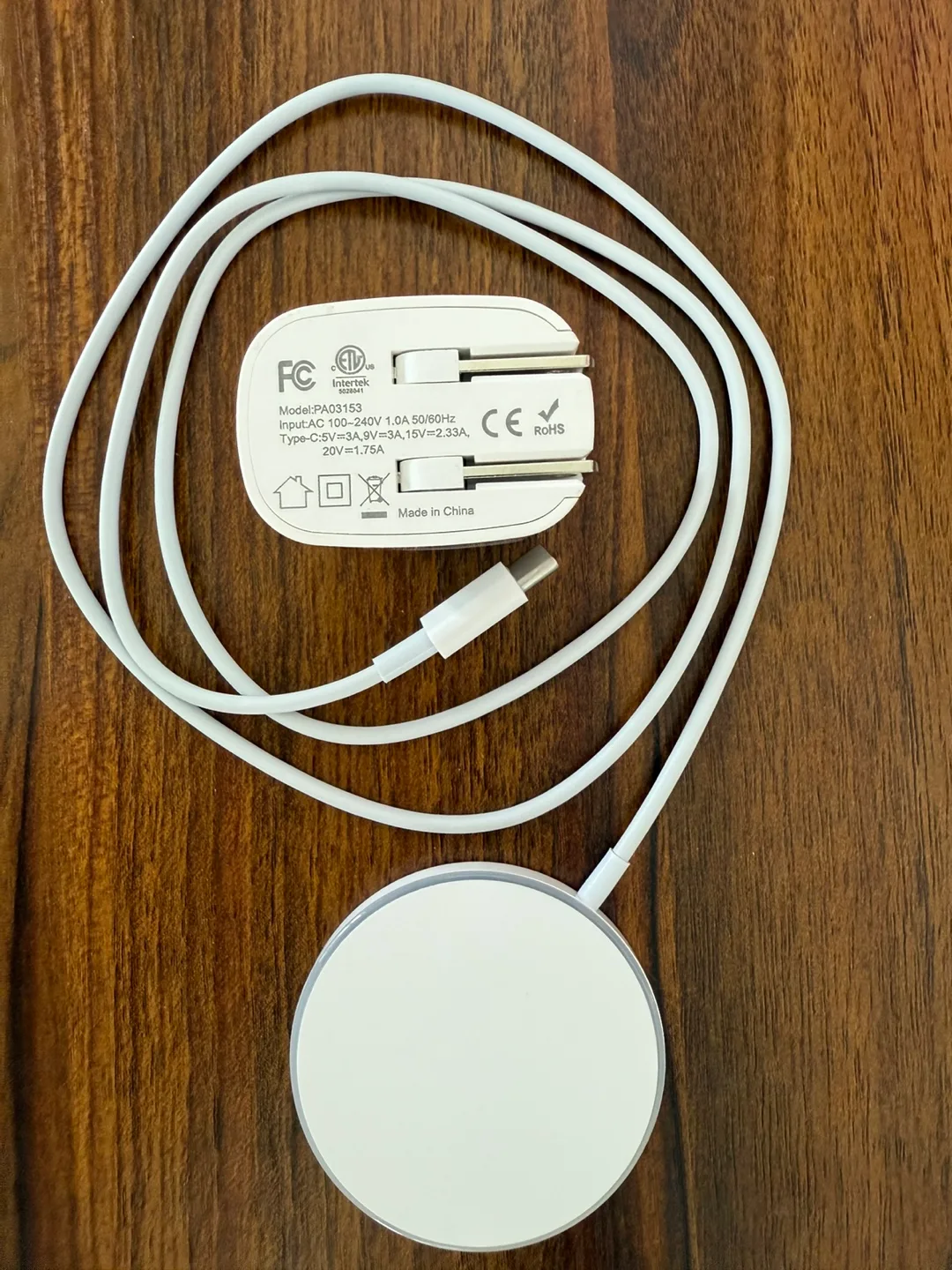 IQ Magsafe USB-C Charger (35W) image indicator(2)