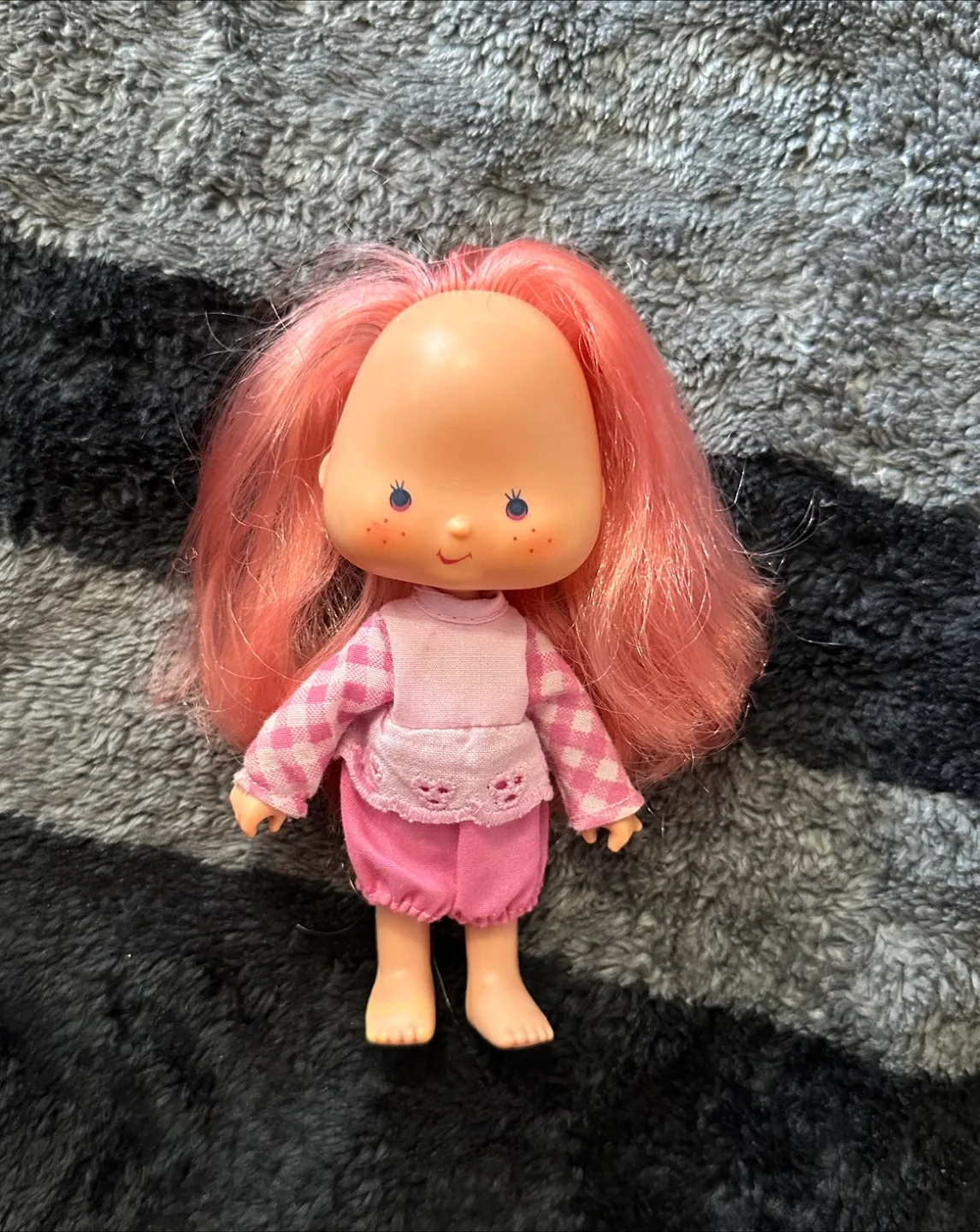 Vintage Strawberry Shortcake Mini Dolls image indicator(5)