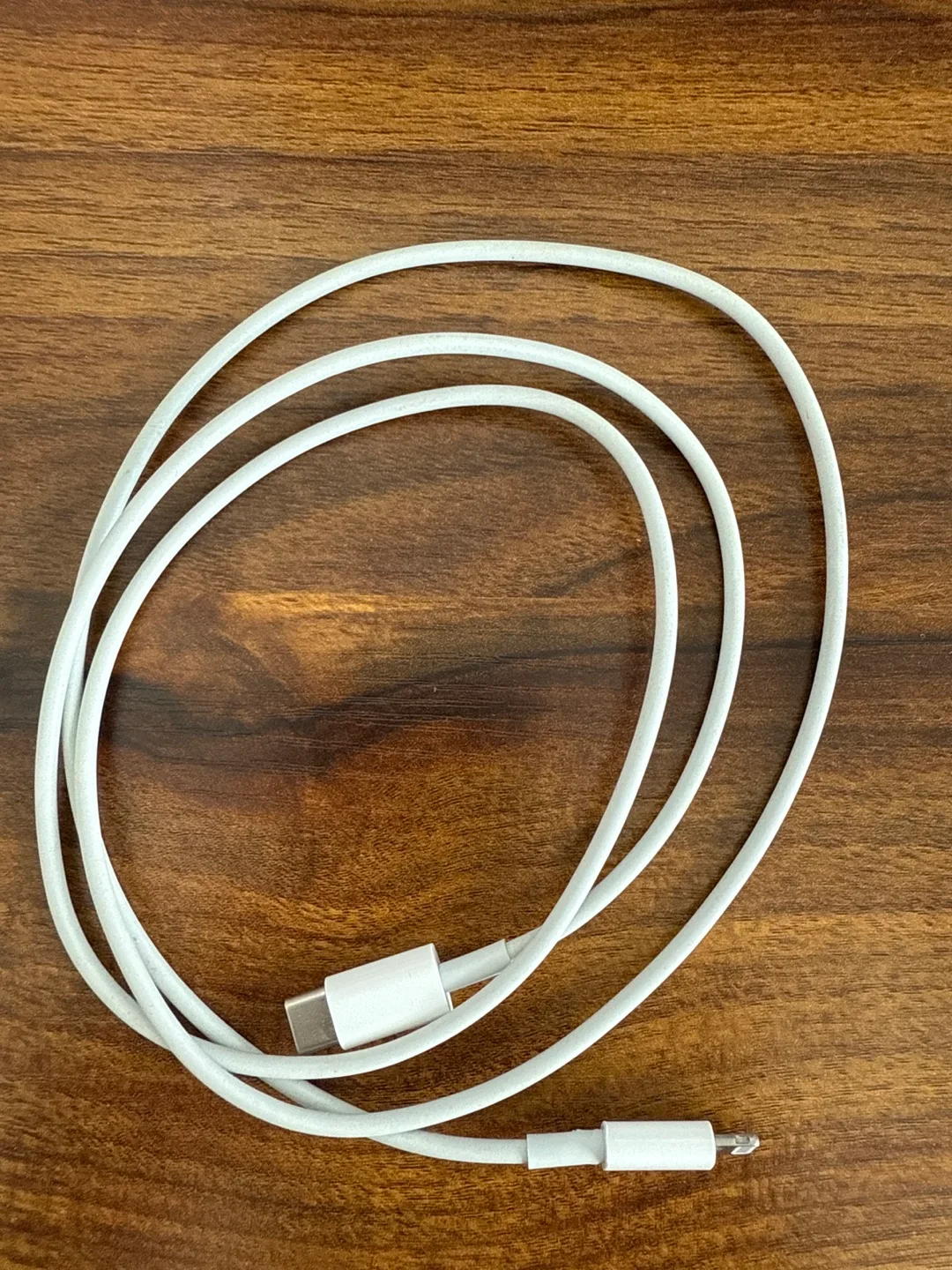 Apple USB-C to Lightning Cable 1m/3ft image indicator(2)