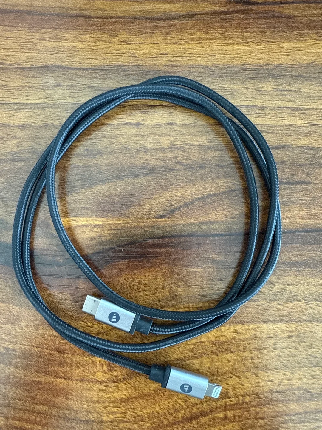 Mophie braided USB-C to Lightning charging cable 3ft/1m thumbnail