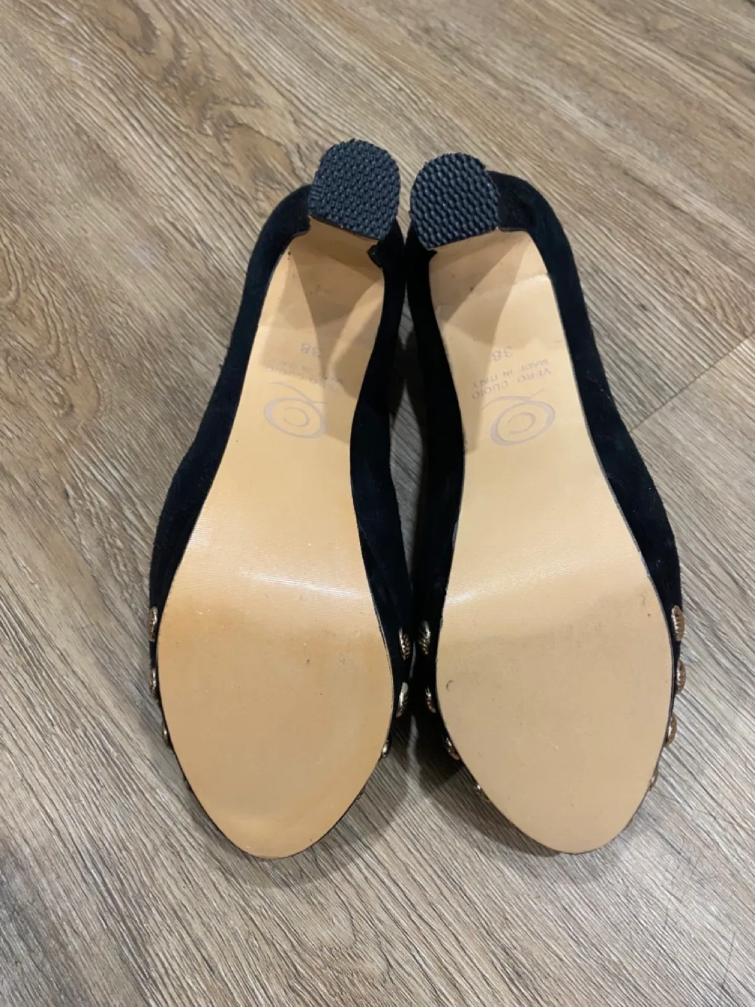 Alexander McQueen Black Heels - Size 38 image indicator(5)