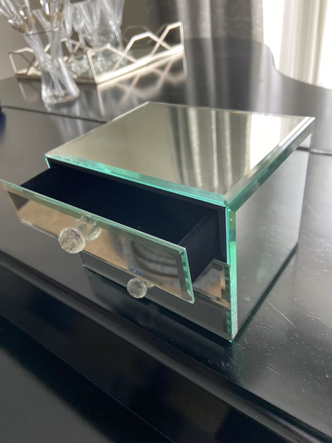 Mirrored Jewellery Box with Three Drawers image indicator(3)