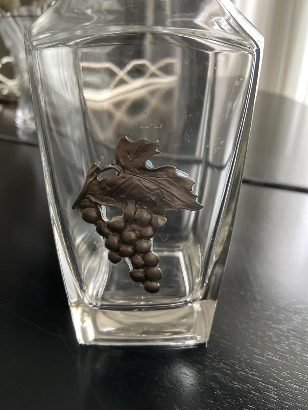 Crystal Decanter with Grape Decoration image indicator(2)