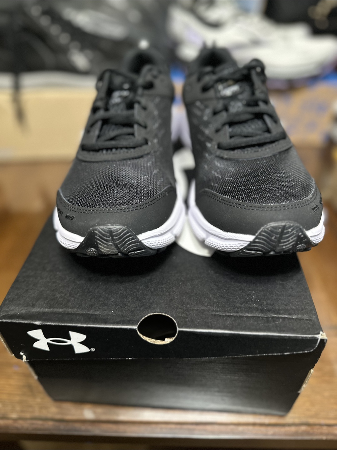 Under Armour women’s Grade School Charged Assert 9 Running Shoes - photo 2