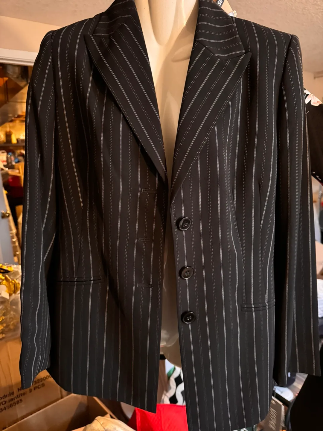 Kasper Women's Black Pinstripe Pant Suit Size 8 thumbnail