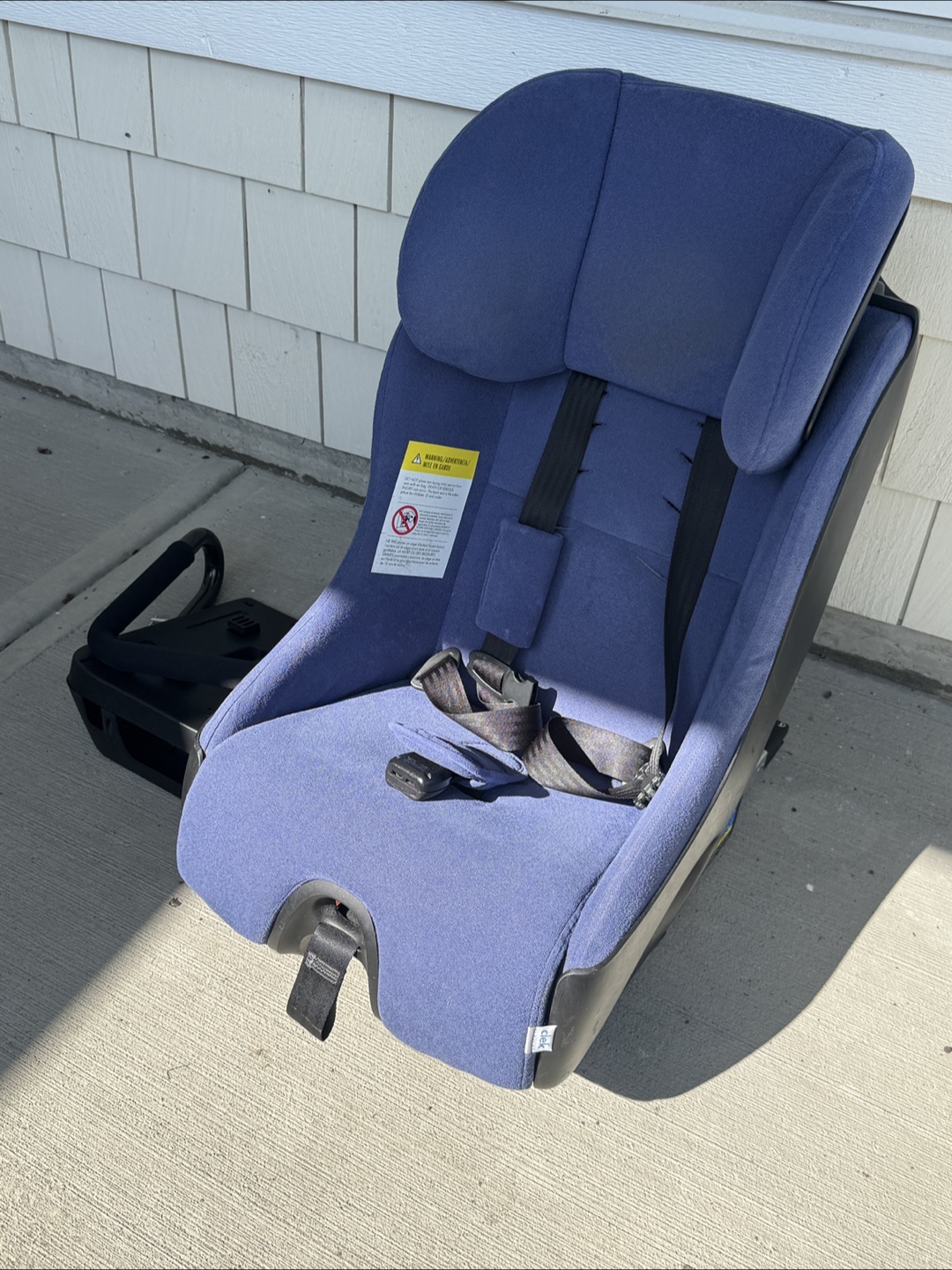 Clek Foonf Convertible Car Seat