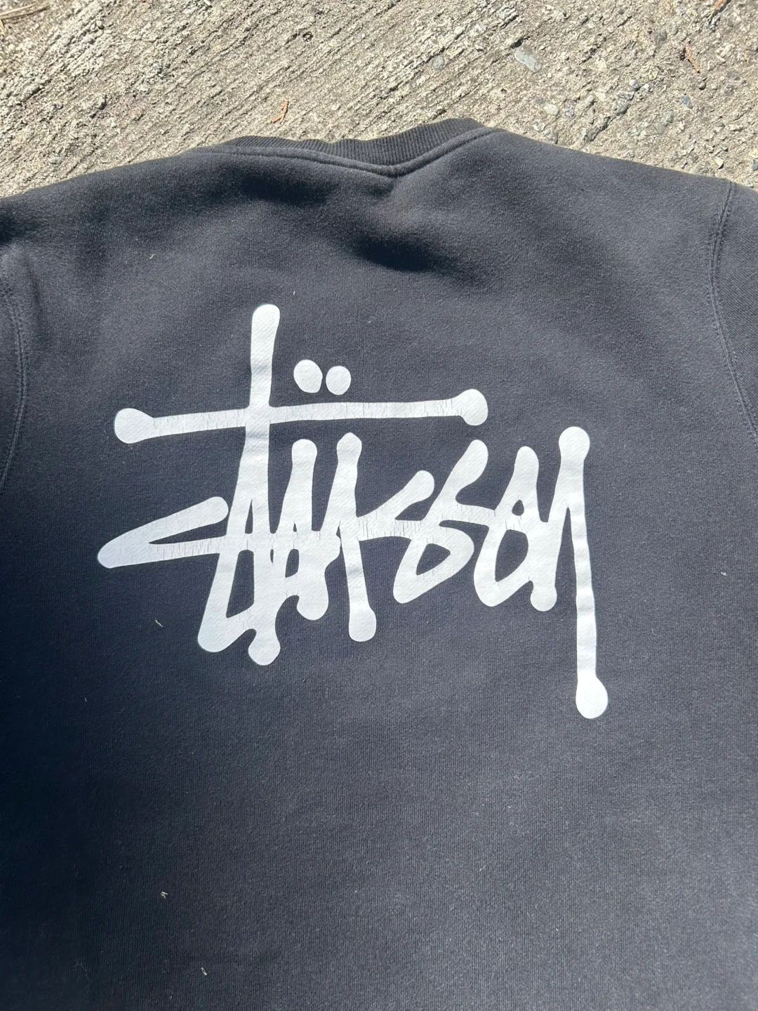 Stüssy Black Crewneck Sweatshirt Size Small image indicator(5)