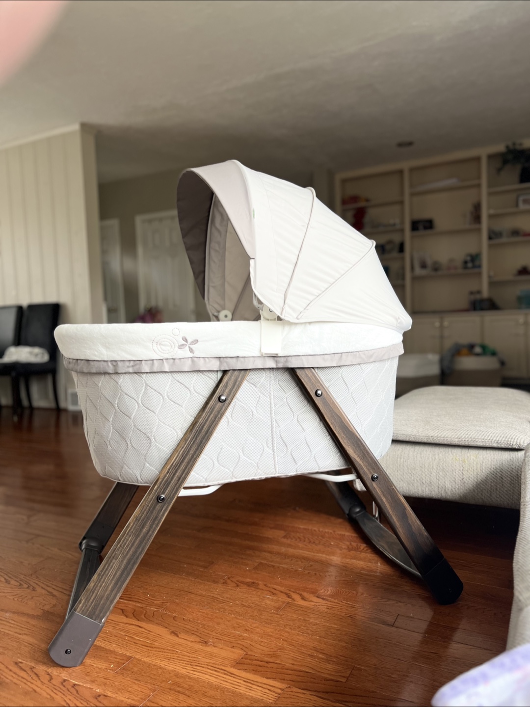 Ingenuity FoldAway Rocking Wood Bassinet - Carrington - photo 2