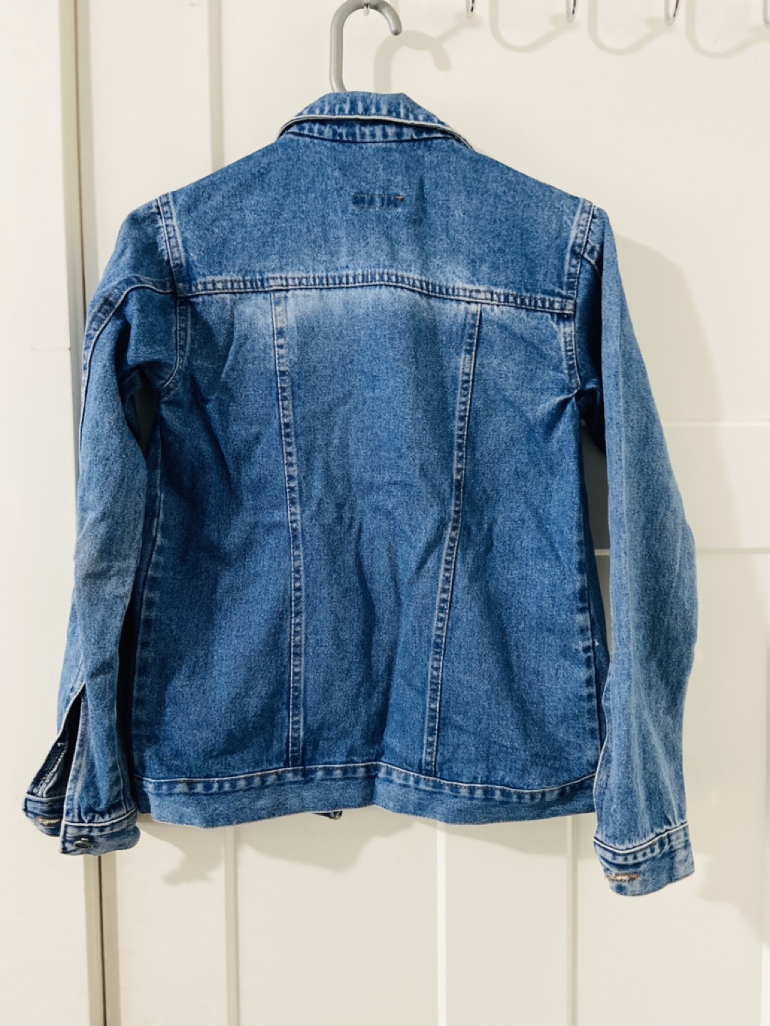 Women's Distressed Denim Jacket 🧡 - photo 2