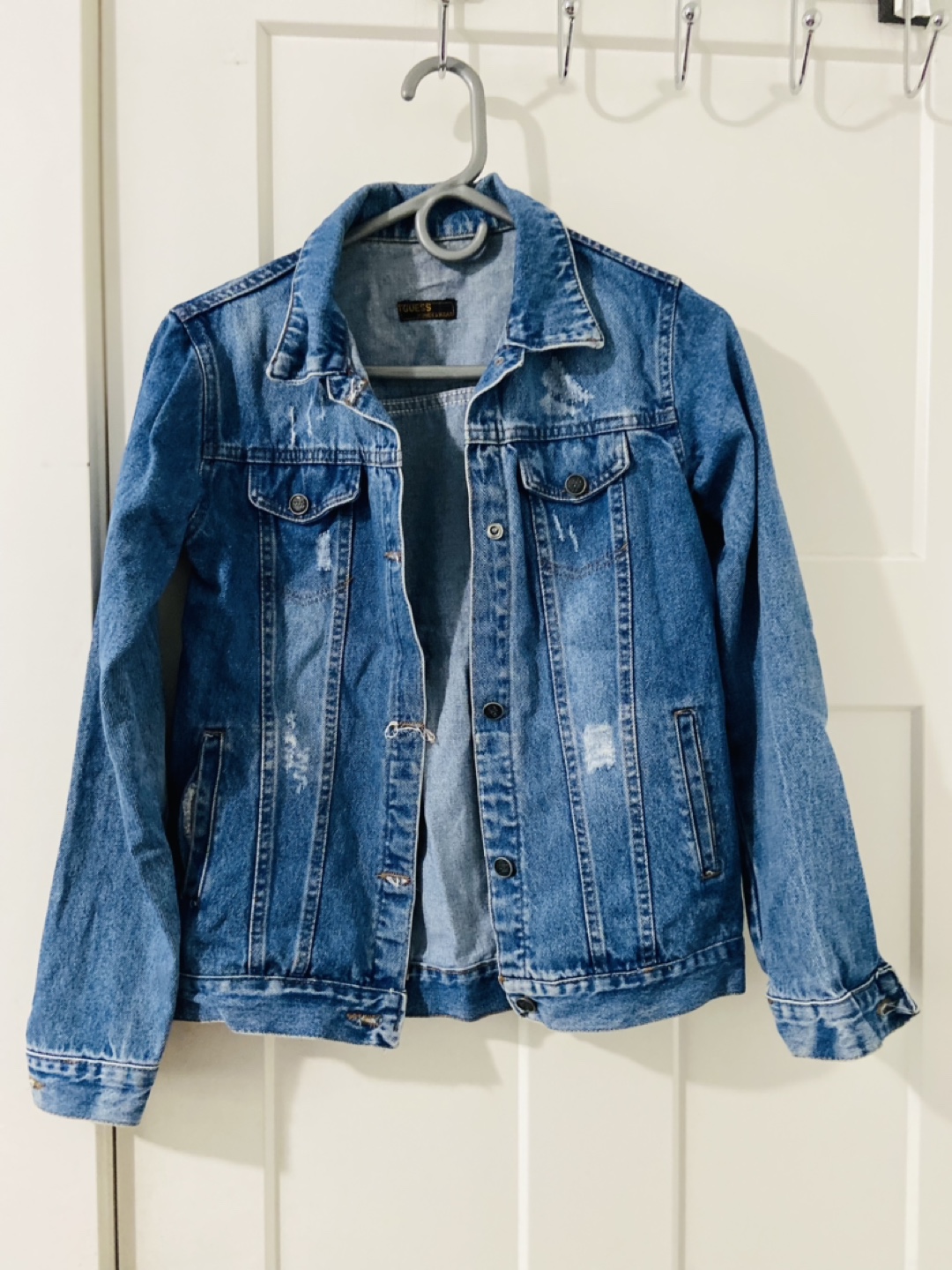 Women's Distressed Denim Jacket 🧡