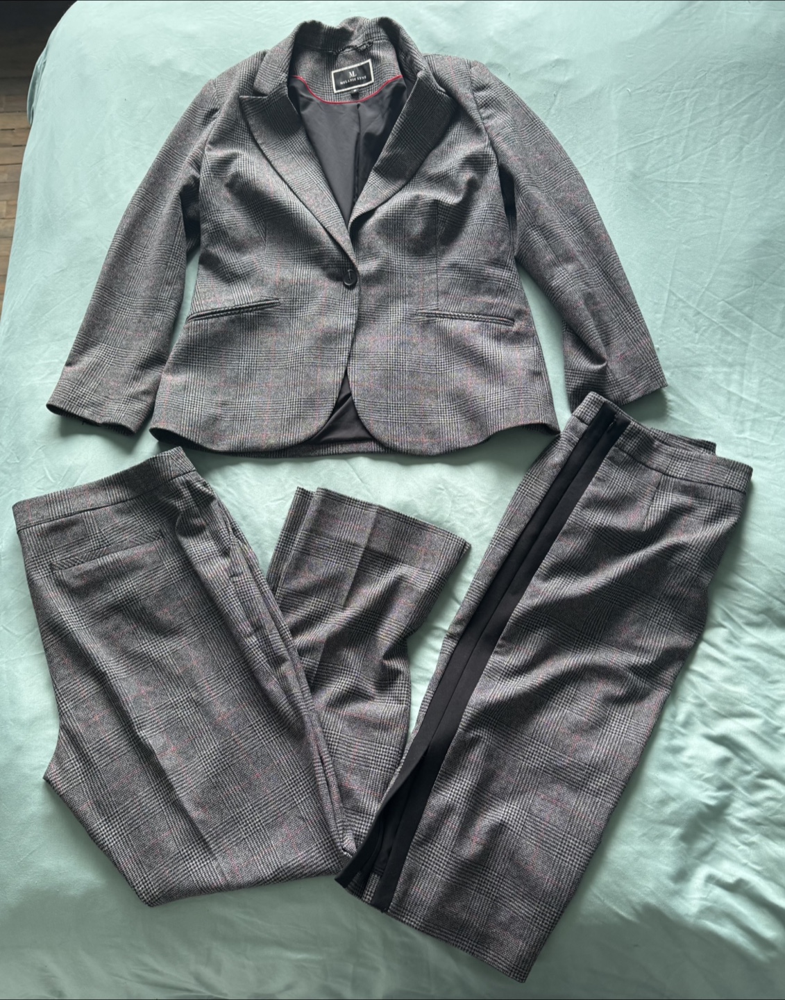 Melanie Lyne Grey Plaid Suit - Blazer, Pants & Skirt