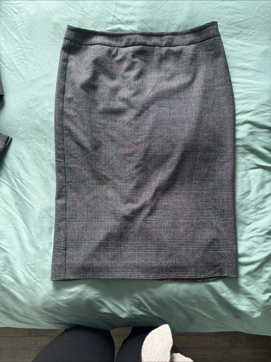 Melanie Lyne Grey Plaid Suit - Blazer, Pants & Skirt - photo 3