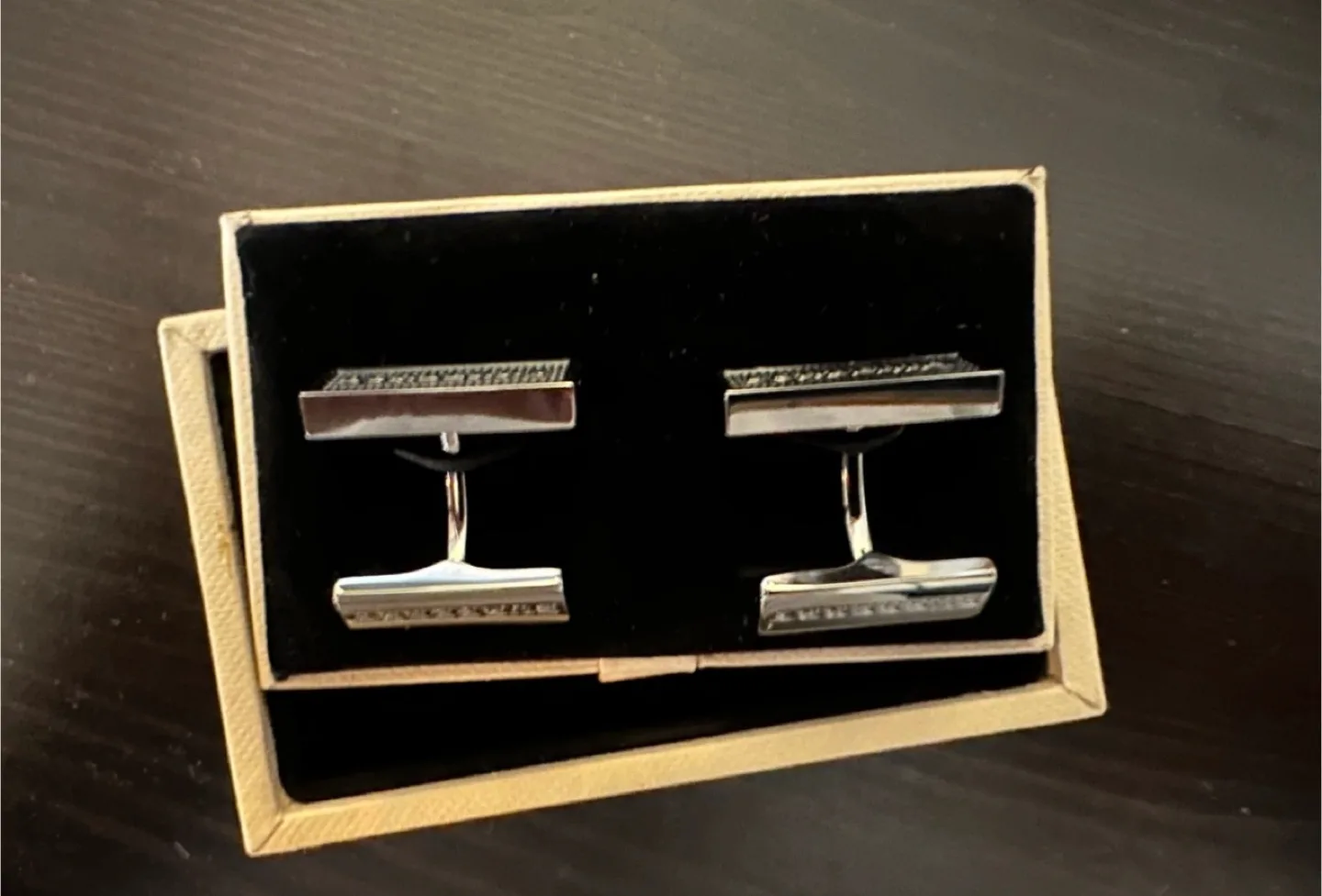 Burberry Cufflinks image indicator(3)