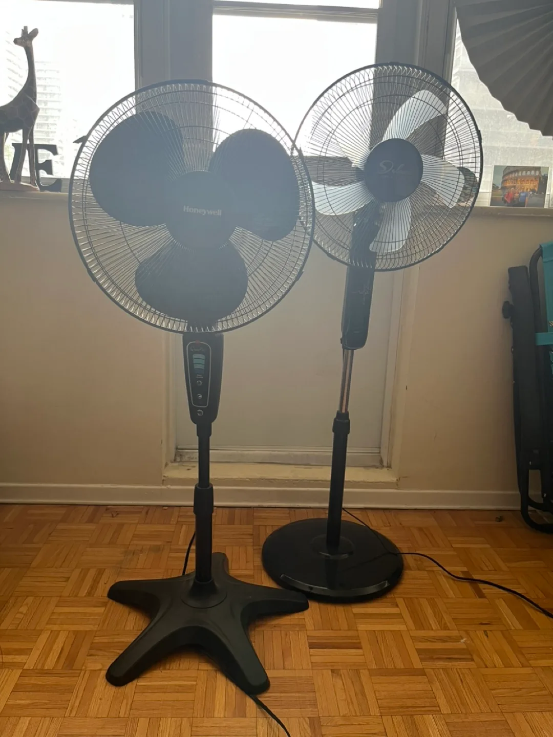 Pair of pedestal fans - Honeywell & Holmes thumbnail