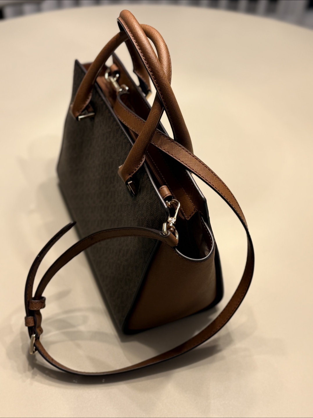 Michael Kors Brown satchel handbag - photo 2