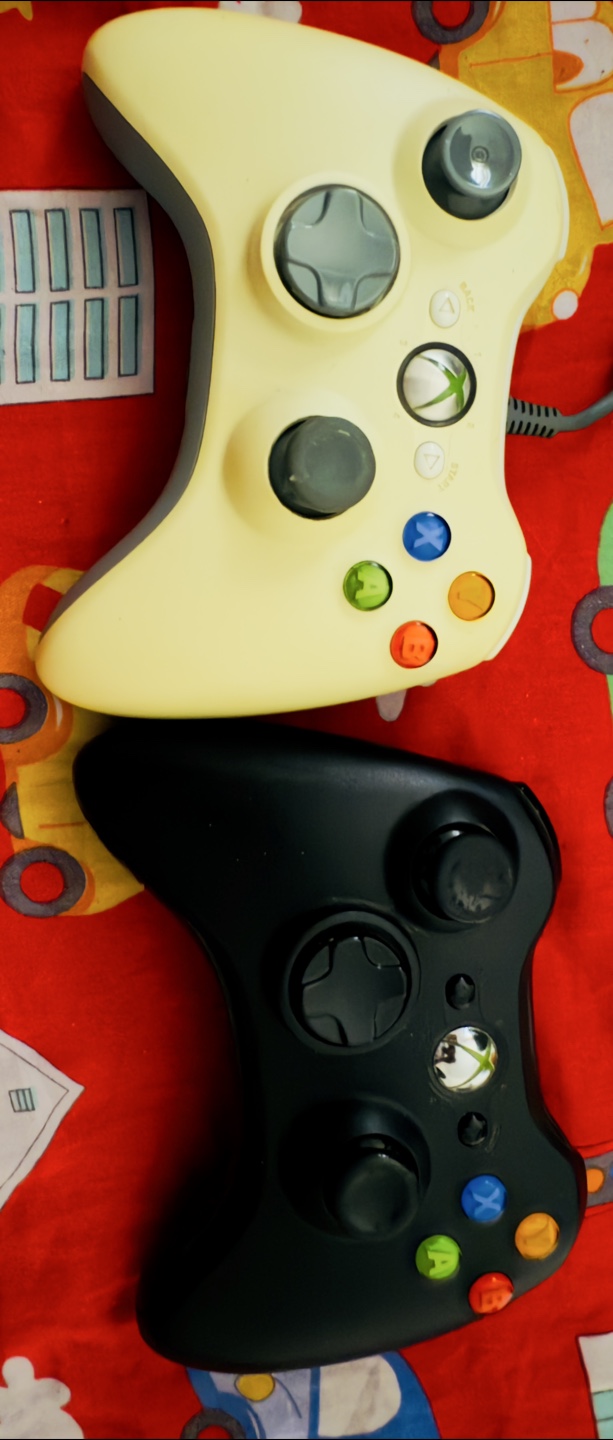 Xbox 360 Console, Games, and Controllers - photo 2