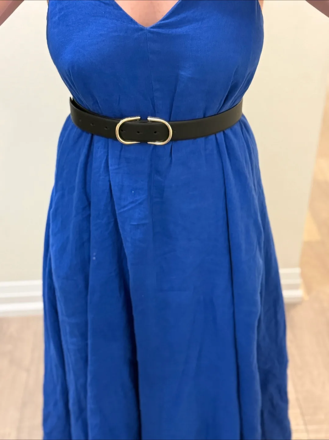 Black Leather Belt with Gold Buckle image indicator(6)