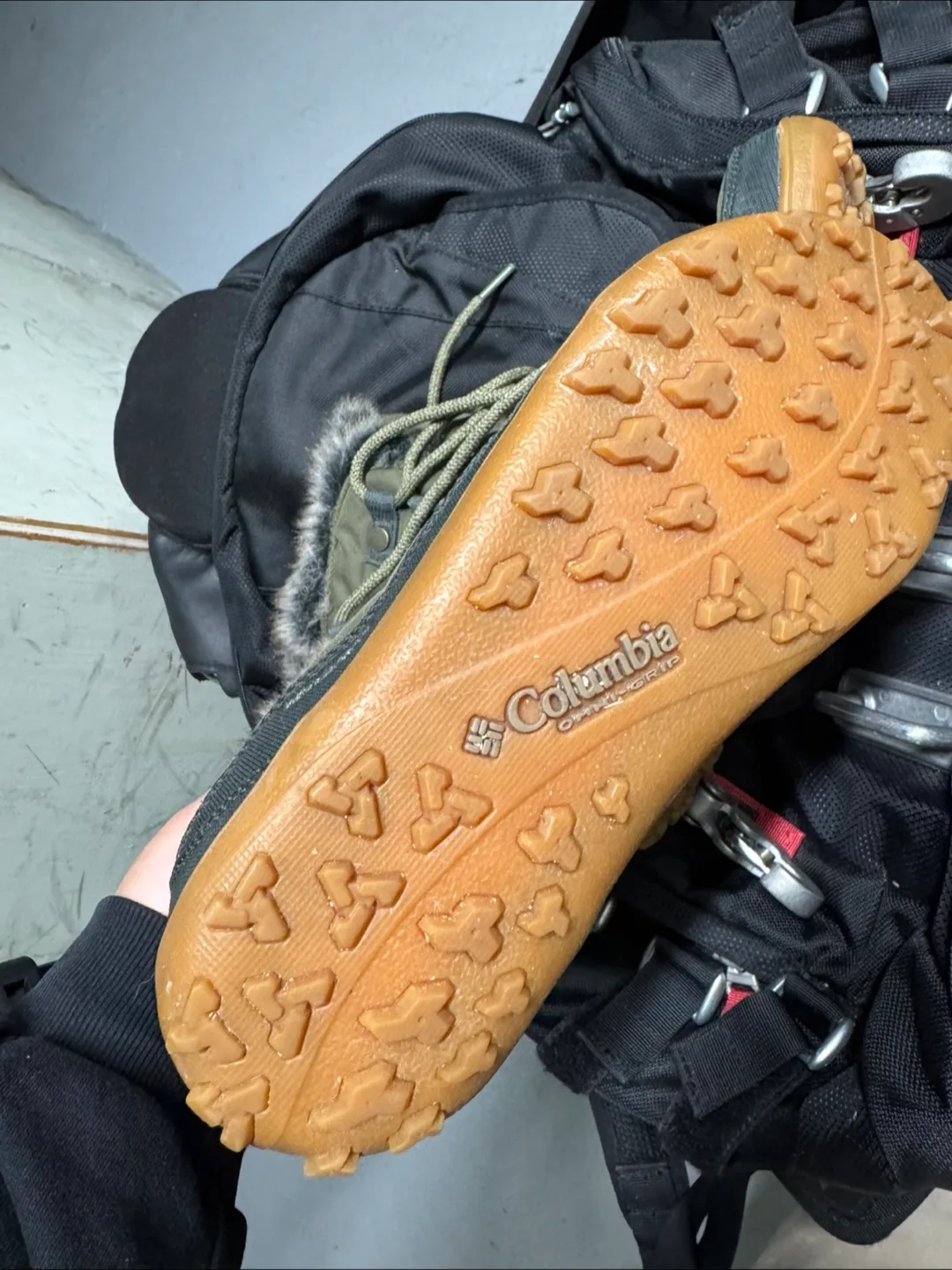 Women's Columbia Snow Boots Size 8 image indicator(2)