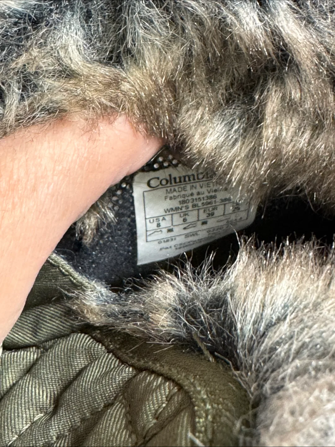 Women's Columbia Snow Boots Size 8 image indicator(4)