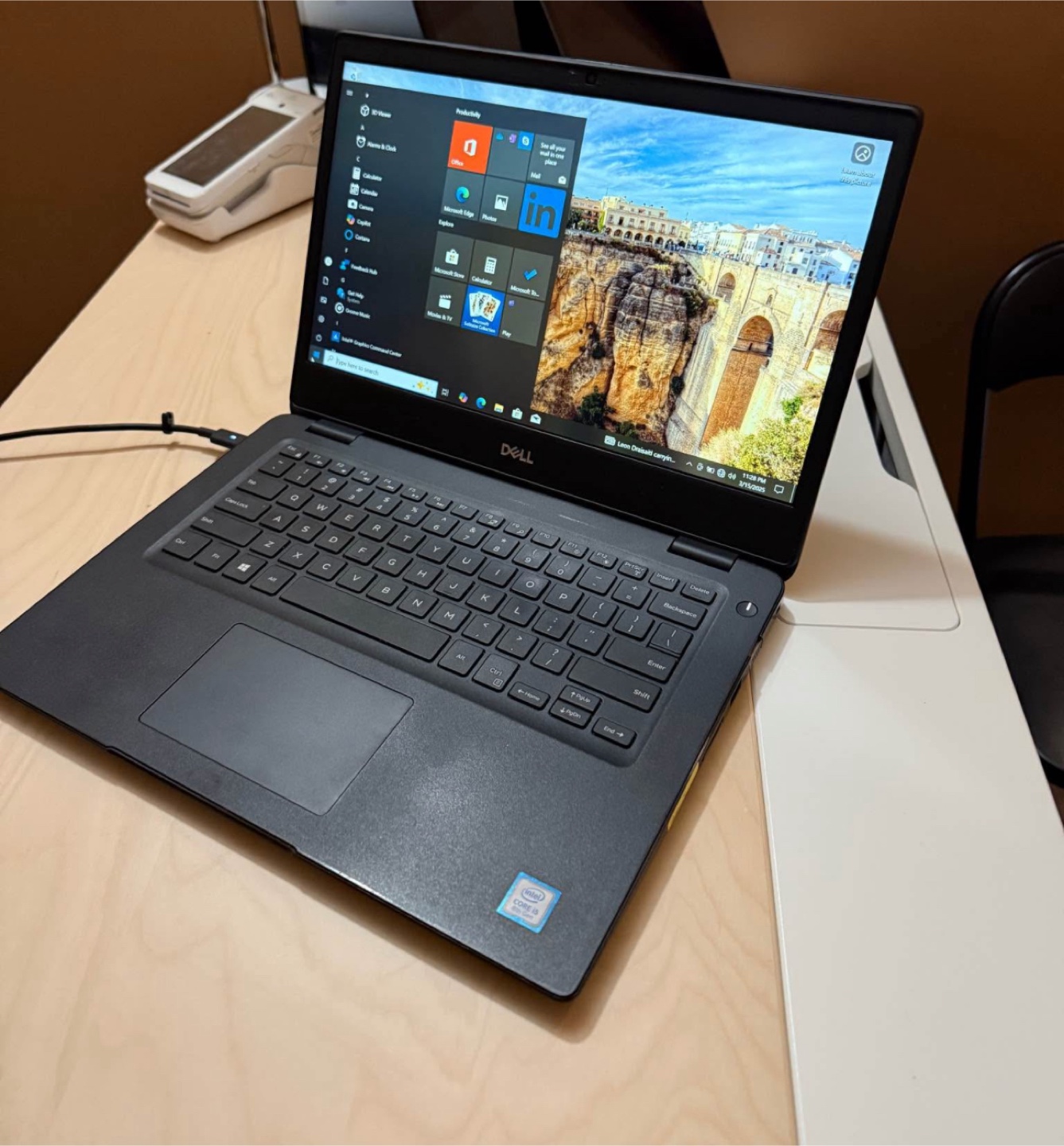 Dell Latitude 3400 Laptop
