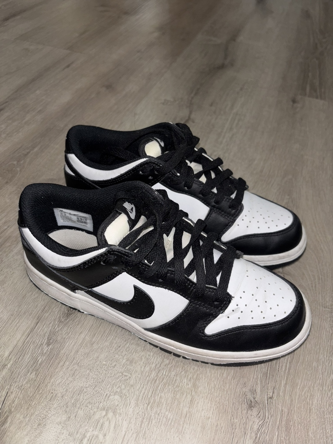 Nike Dunk Low Pandas