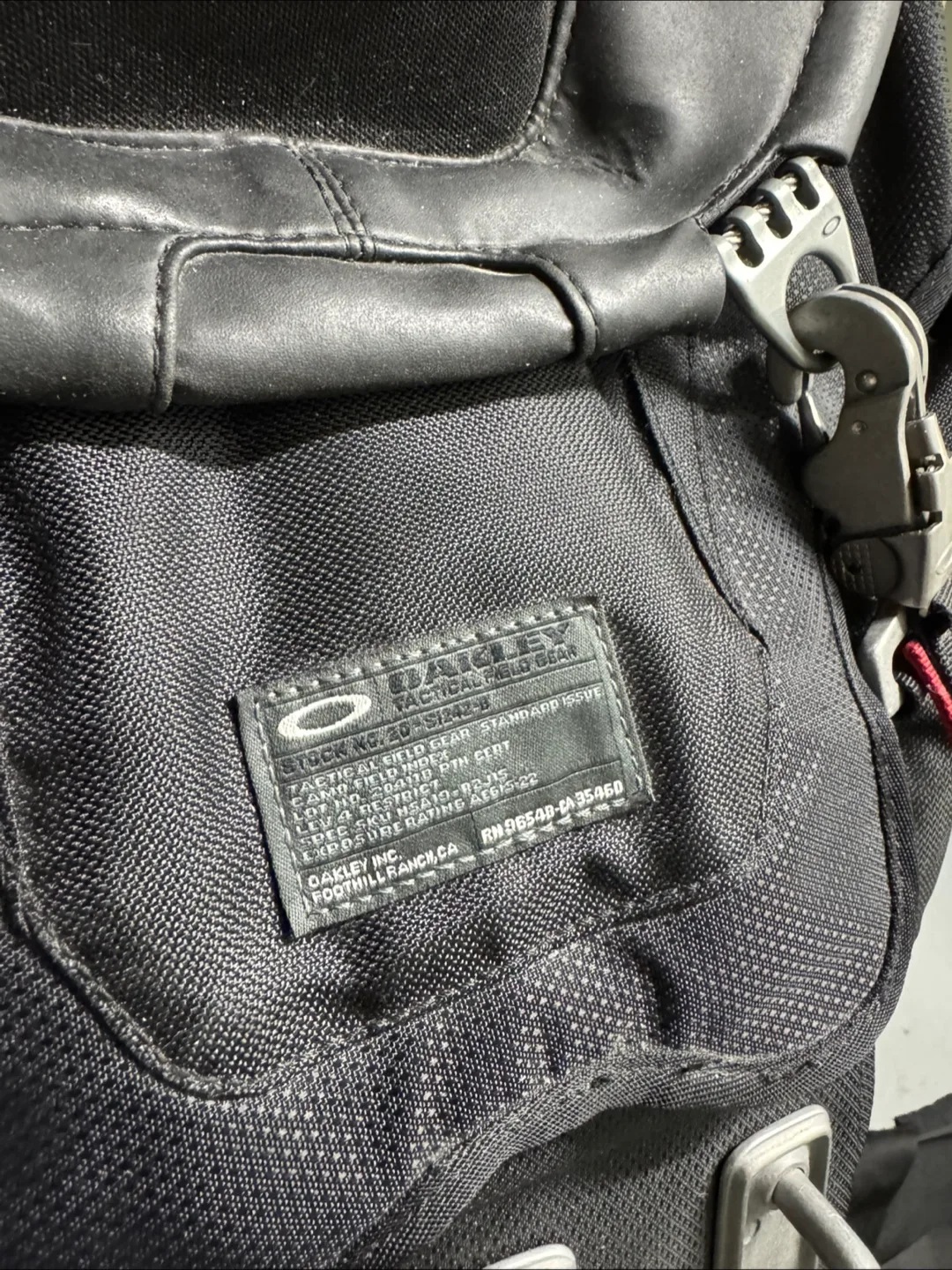 Oakley Tactical Airborne Backpack image indicator(2)