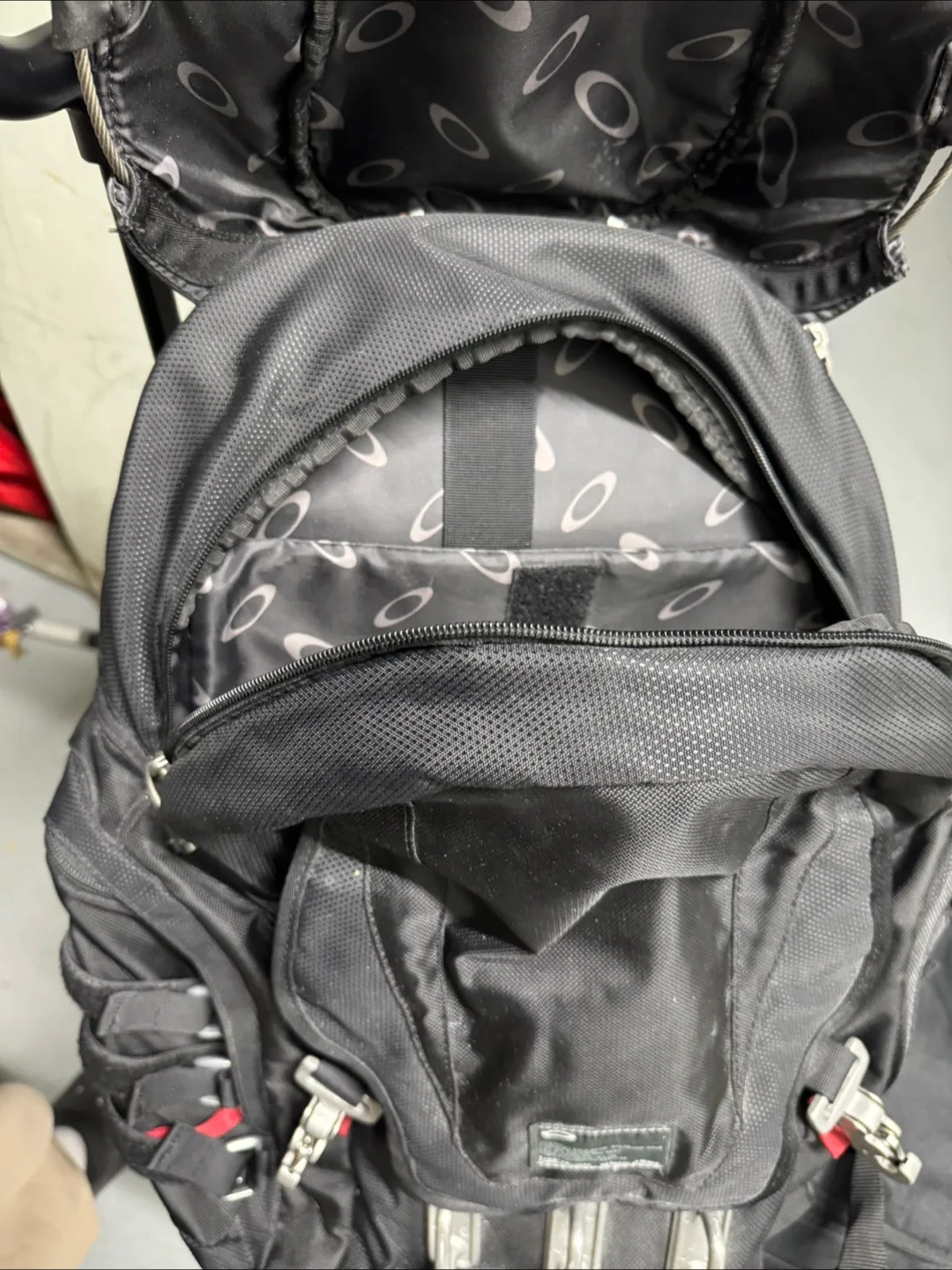 Oakley Tactical Airborne Backpack image indicator(5)
