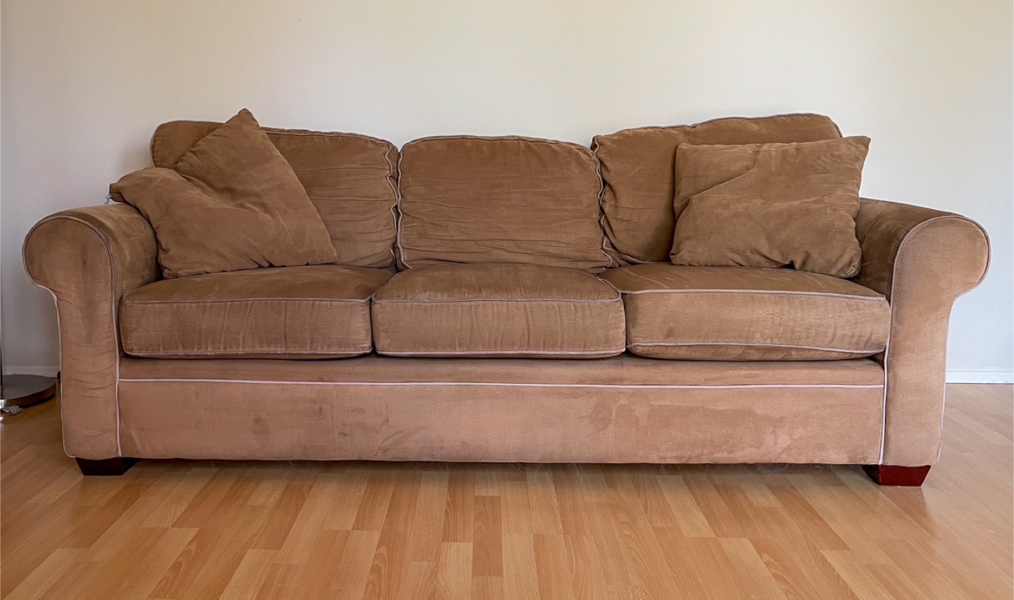 Comfy 3-Seater Couch with Chaise – $120