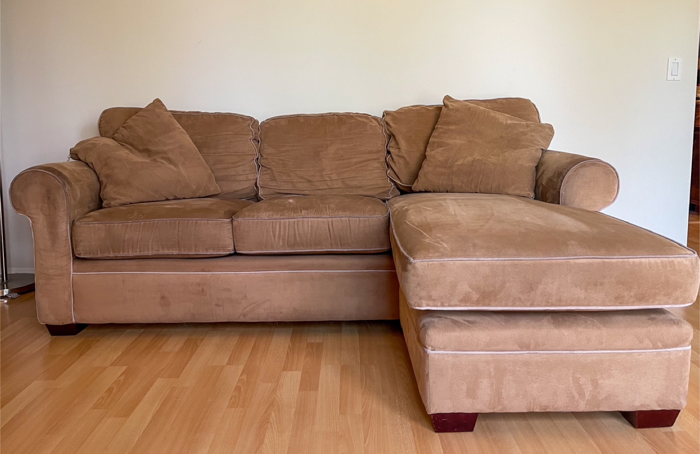 Comfy 3-Seater Couch with Chaise – $120 - photo 2